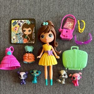 Littlest Pet Shop Travel Trendy Blythe and Pets, complete set
